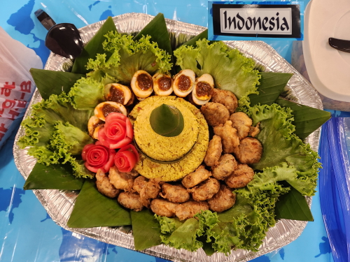 インドネシア